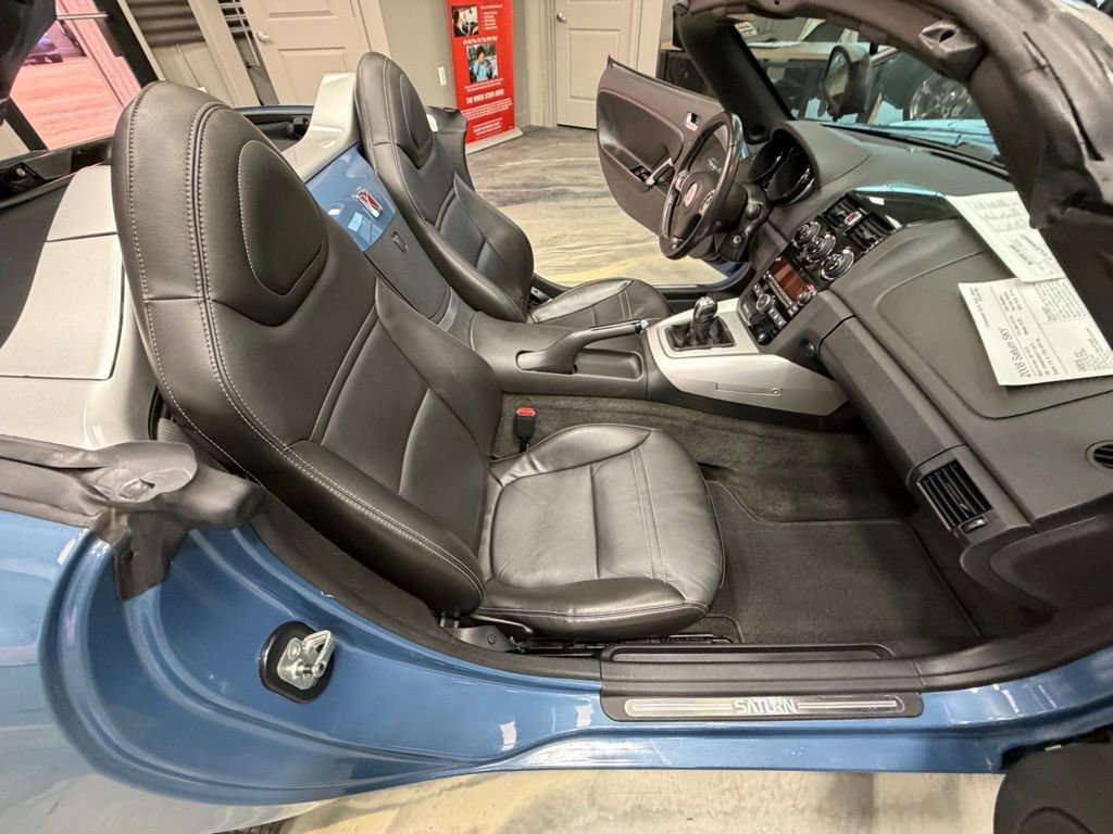 Used 2008 Saturn Sky w/ Premium Trim Package image 32