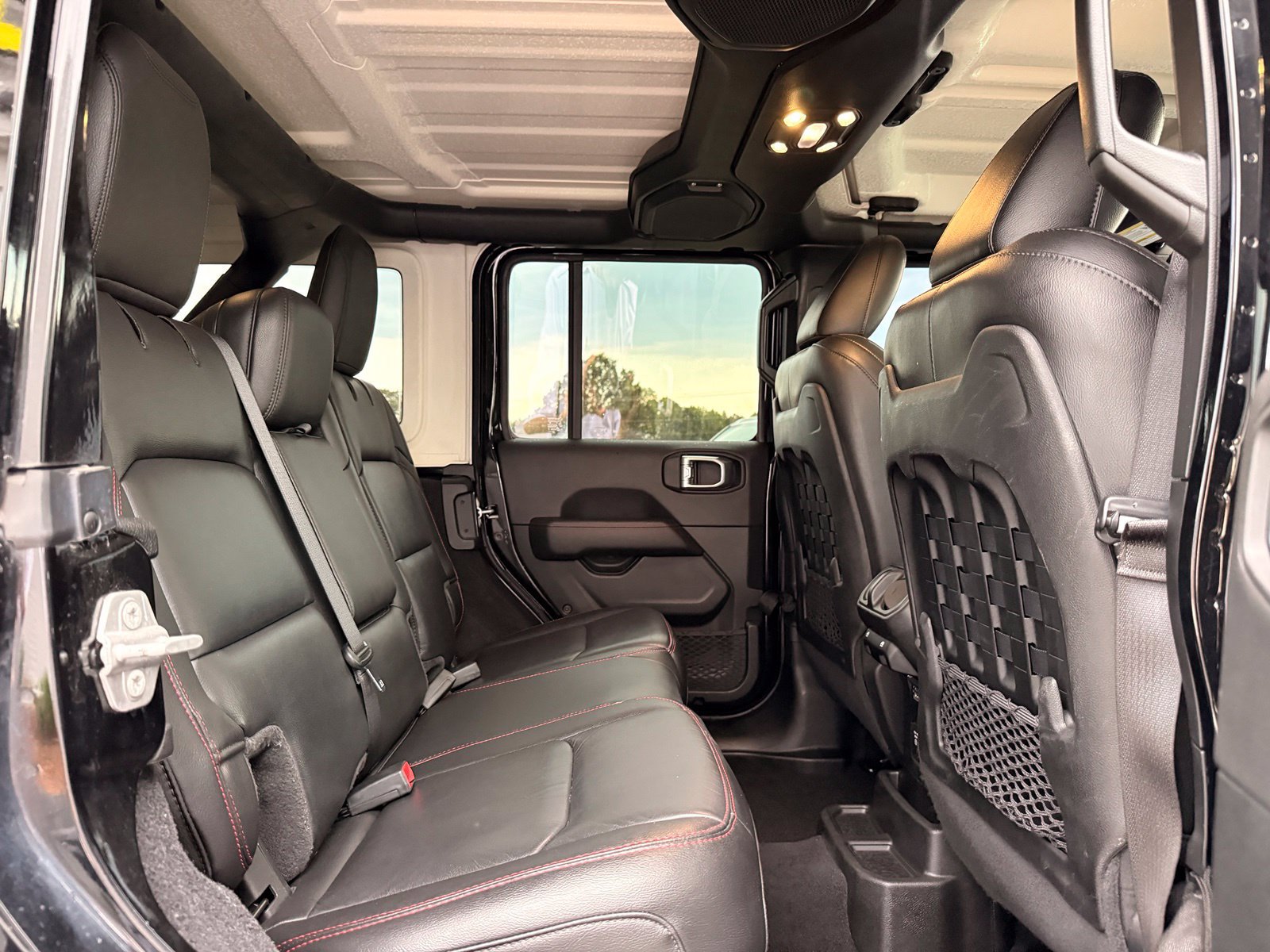 Used 2021 Jeep Wrangler Unlimited Rubicon AWD/4WD image 27