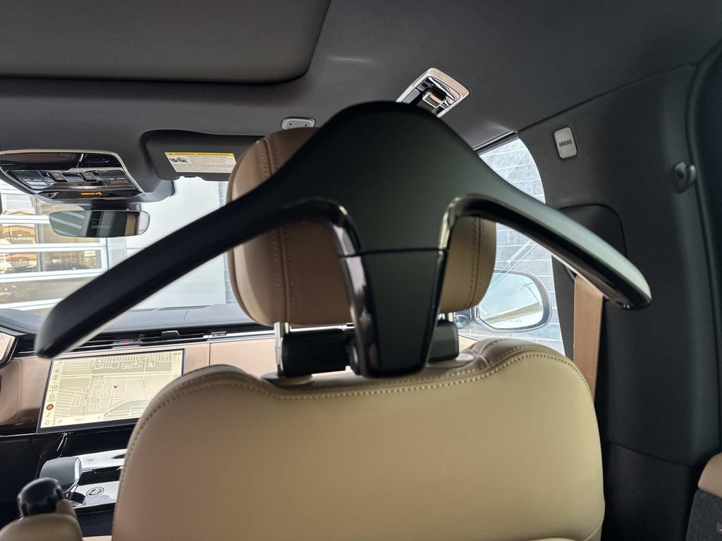 New 2026 Land Rover Range Rover Sport SE AWD/4WD image 17