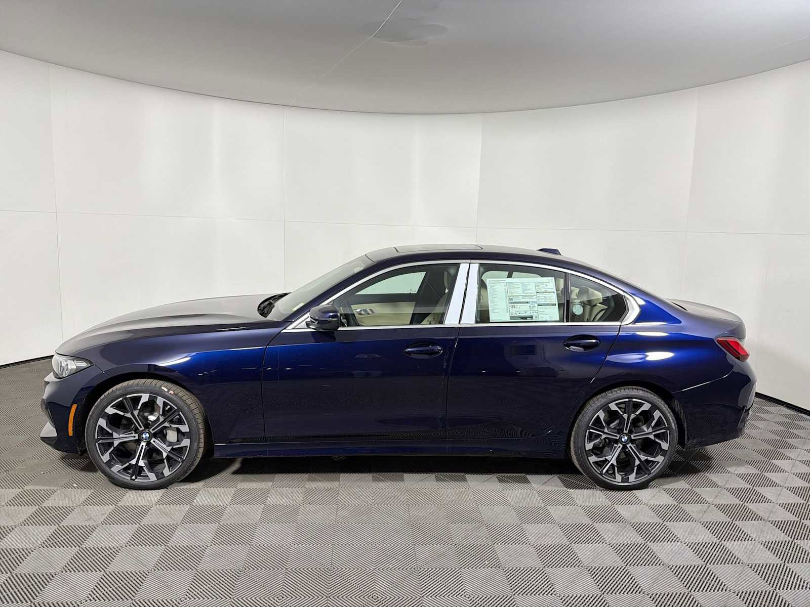 New 2026 BMW 330i xDrive Sedan w/ Convenience Package image 4
