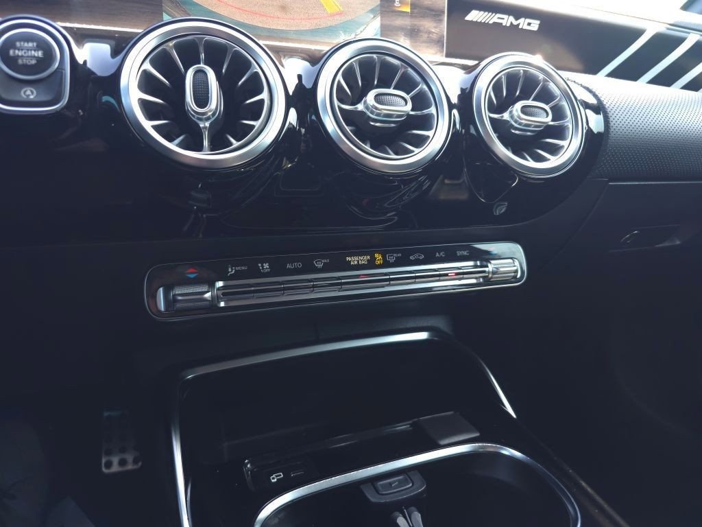 Used 2021 Mercedes-Benz A 35 AMG 4MATIC image 22
