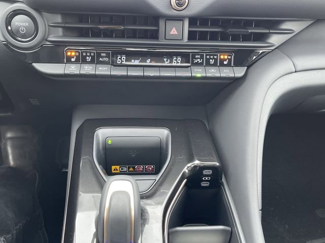 New 2025 Toyota Crown Signia image 20