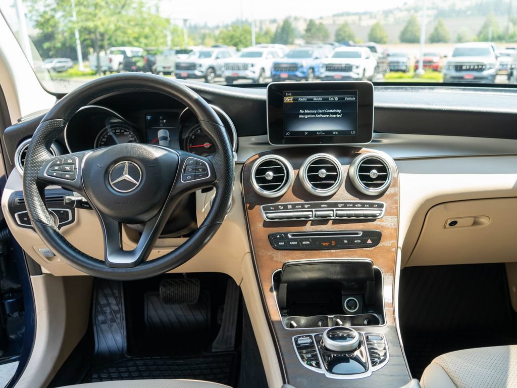 Used 2019 Mercedes-Benz GLC 300 4MATIC image 14