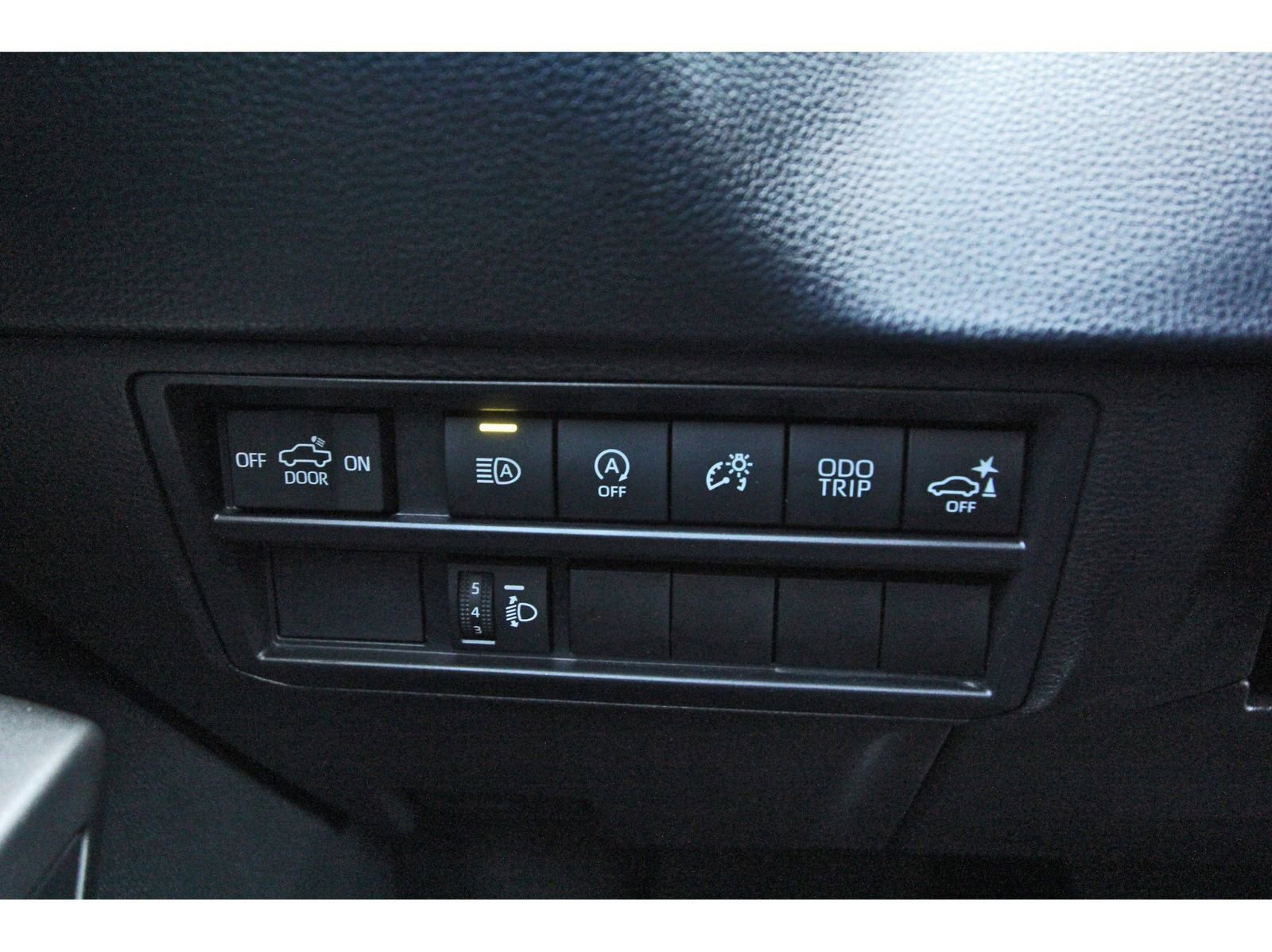 Used 2024 Toyota Tundra SR5 w/ SR5 Convenience Package image 20