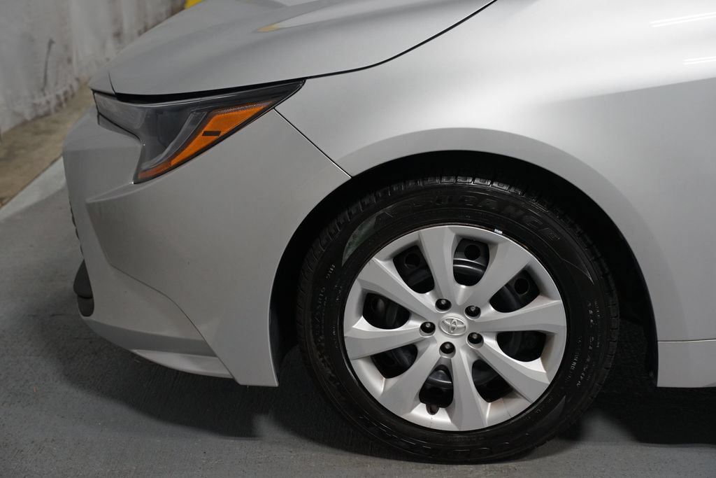 Certified 2024 Toyota Corolla LE FWD image 5