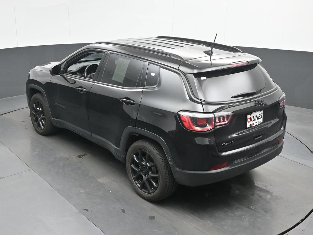 Used 2022 Jeep Compass Latitude w/ Convenience Group AWD/4WD image 28