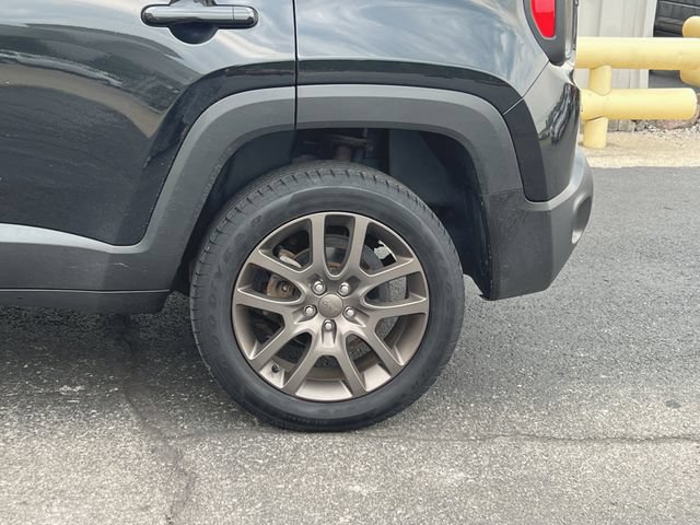 Used 2016 Jeep Renegade 75th Anniversary AWD/4WD image 30