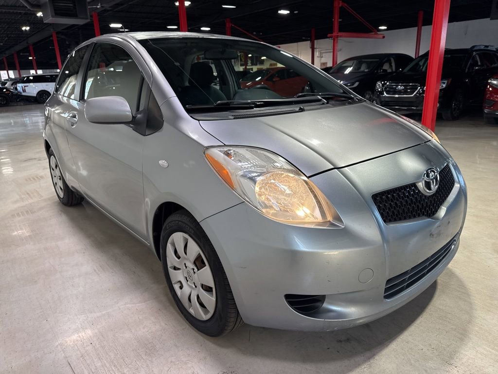 Used 2008 Toyota Yaris 2-Door Hatchback image 8