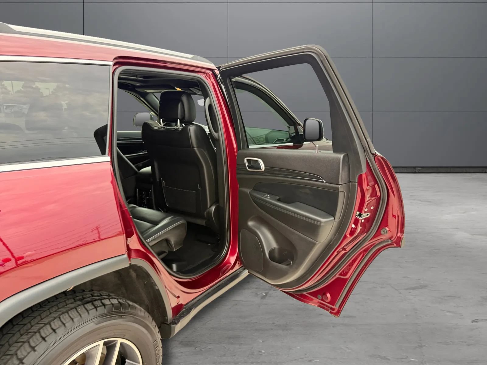Used 2021 Jeep Grand Cherokee Limited AWD/4WD image 20