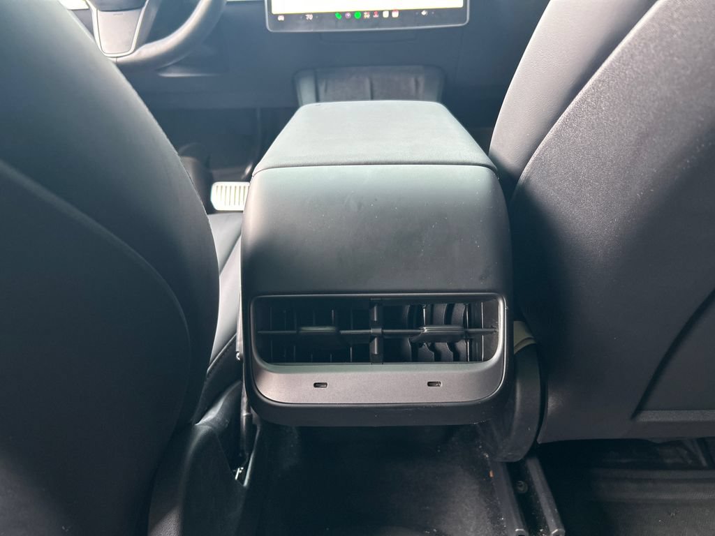 Used 2023 Tesla Model Y AWD image 20