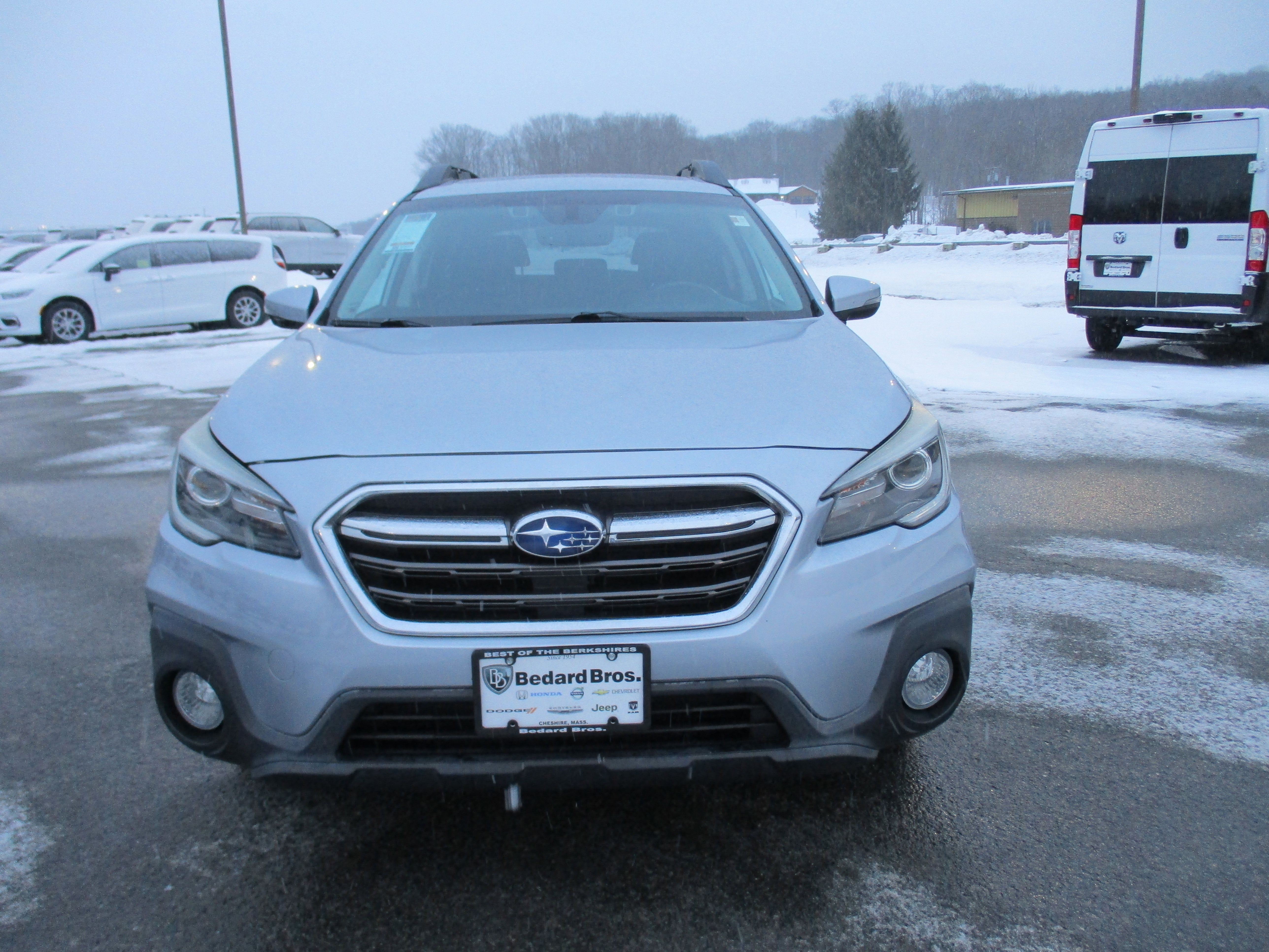 Used 2018 Subaru Outback 2.5i Limited image 2