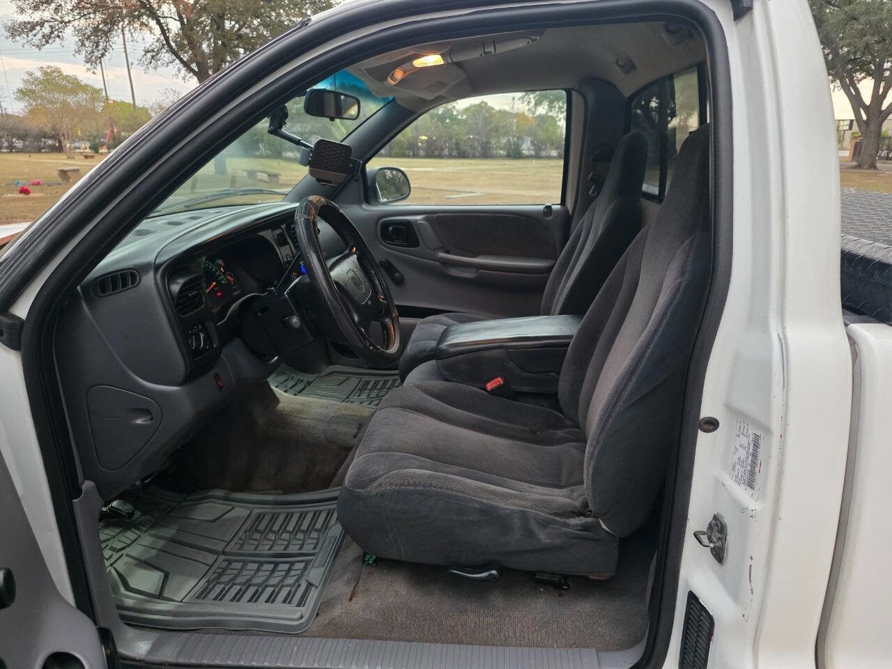 Used 1999 Dodge Dakota Sport image 11