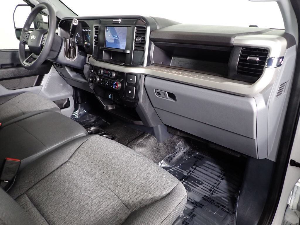 Used 2025 Ford F250 XL w/ XL Chrome Package AWD/4WD image 27