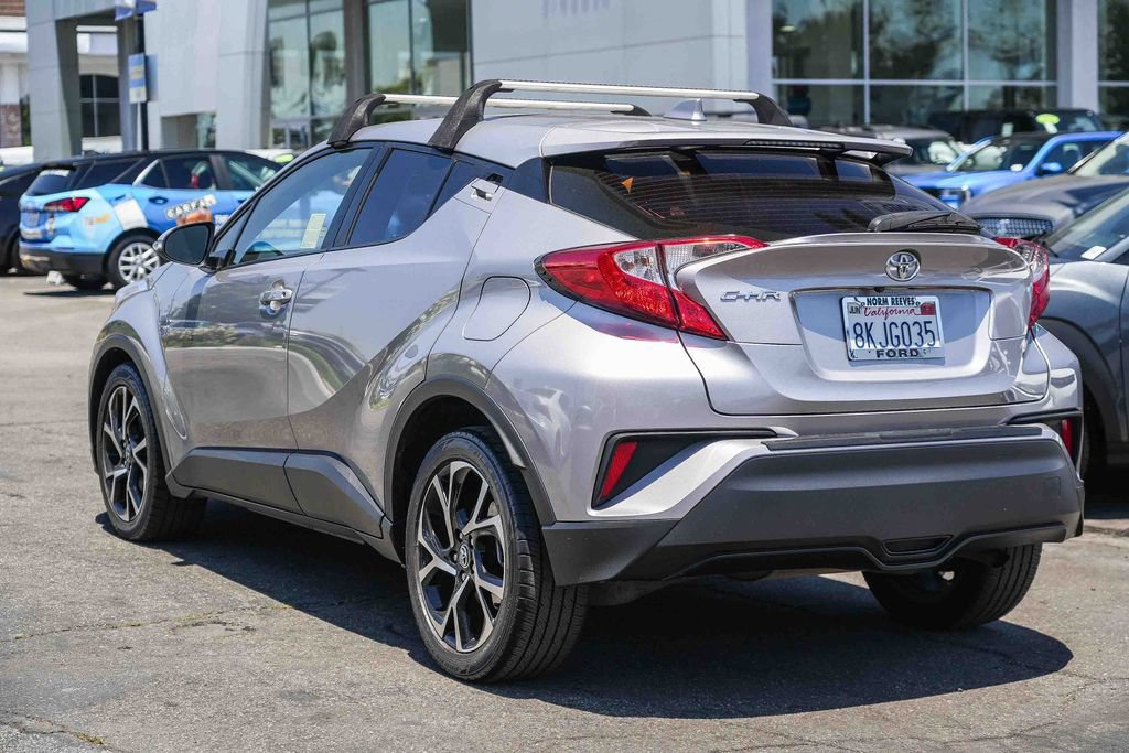 Used 2019 Toyota C-HR XLE FWD image 7