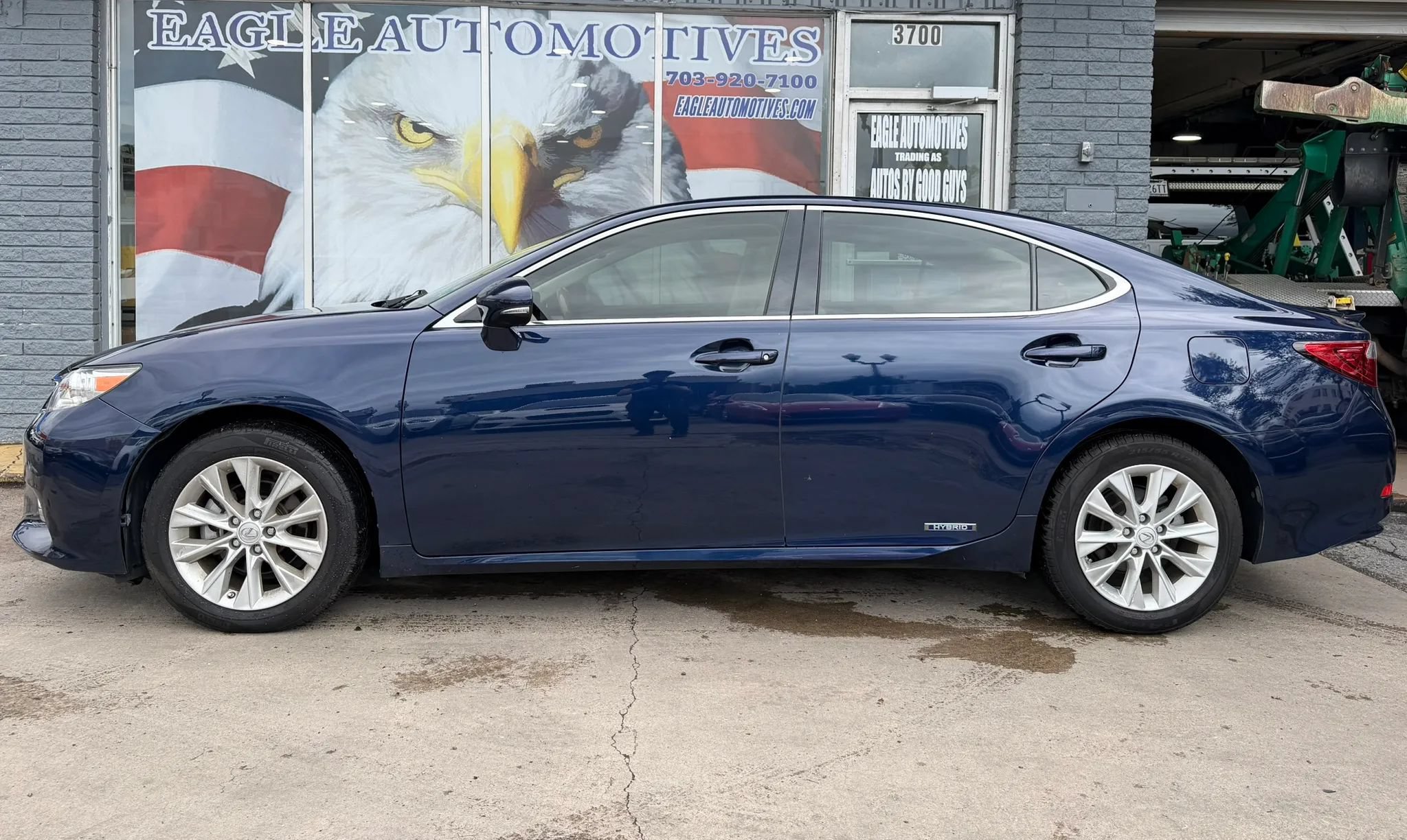Used 2014 Lexus ES 300h w/ Luxury Package w/Bamboo Trim FWD image 6