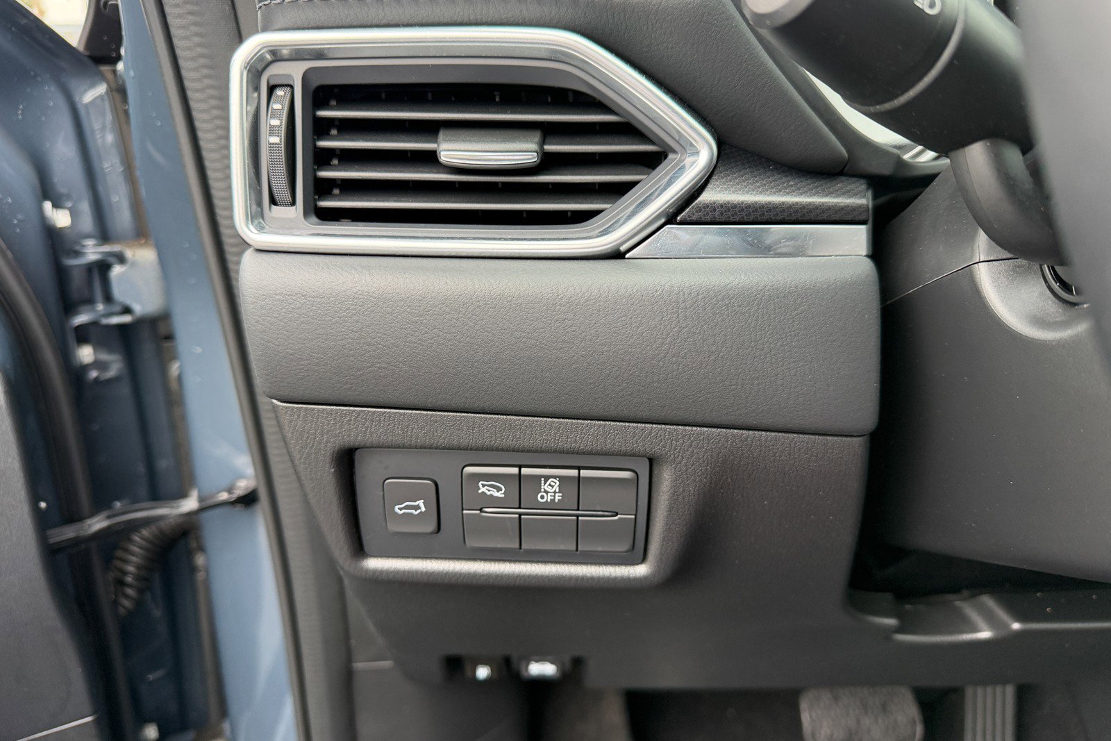 Certified 2023 MAZDA CX-5 Carbon Edition image 17