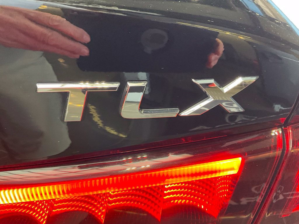 Used 2015 Acura TLX V6 FWD image 23