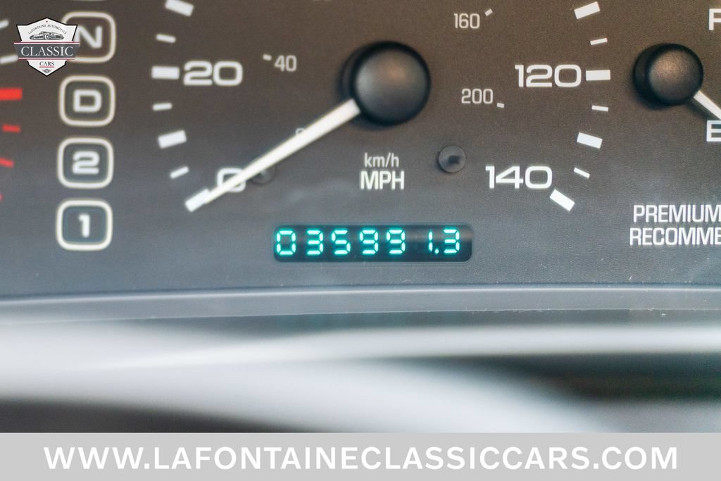 Used 1997 Lincoln Mark VIII LSC RWD image 6