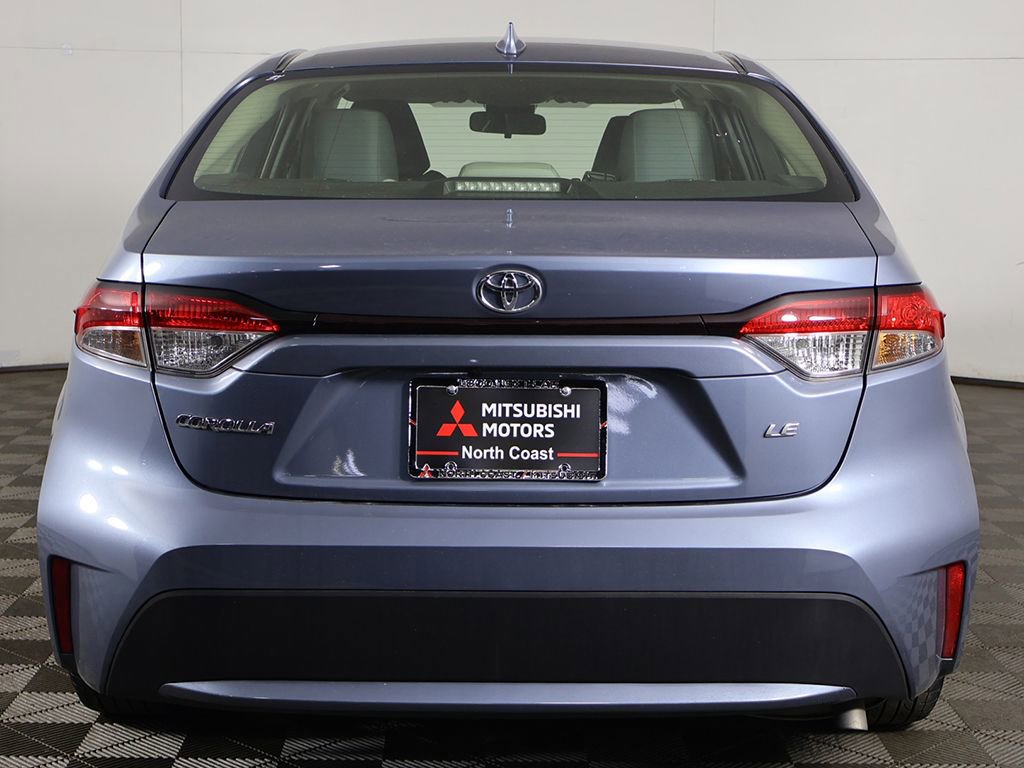 Used 2022 Toyota Corolla LE image 9