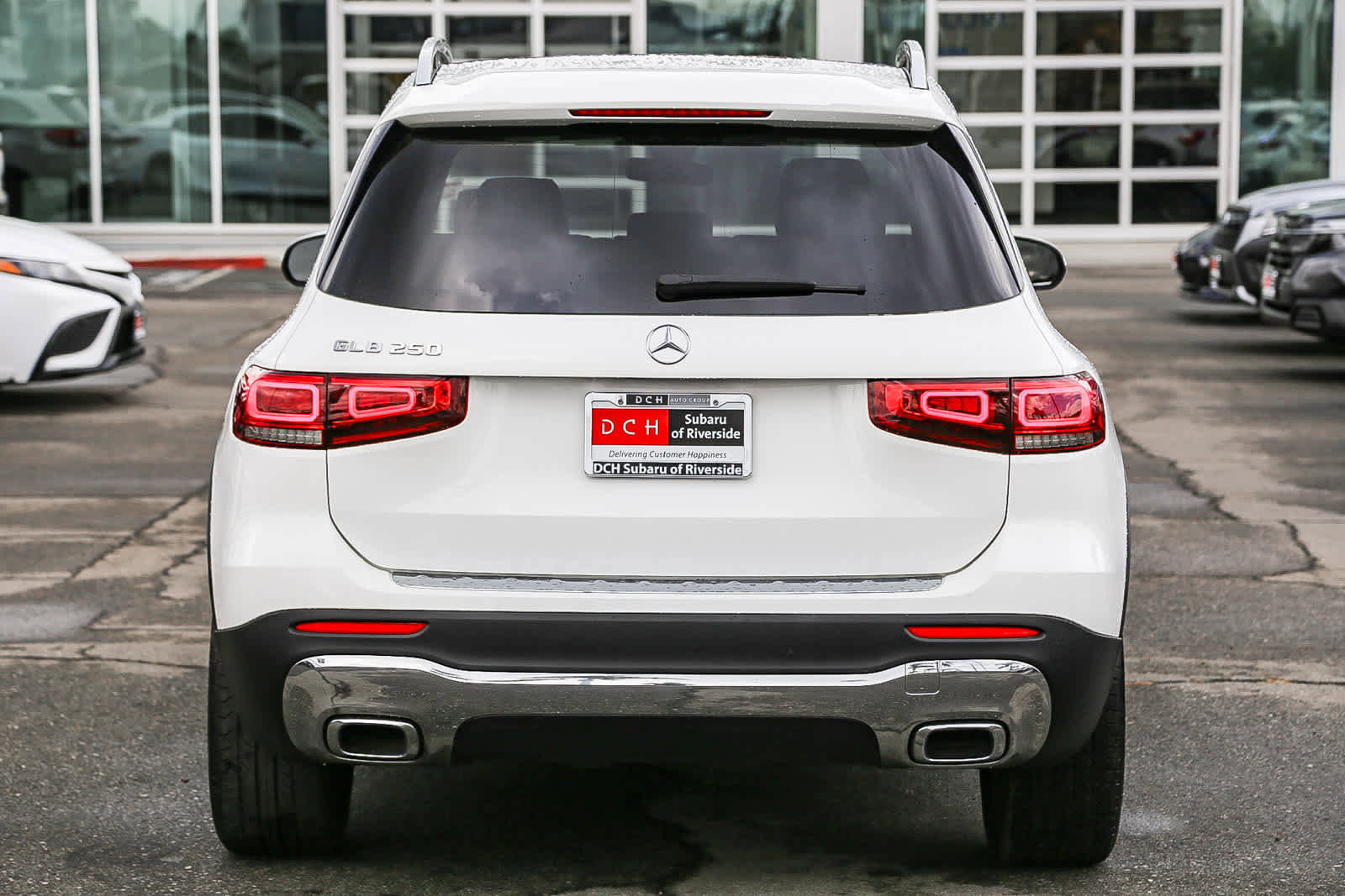 Used 2021 Mercedes-Benz GLB 250 w/ Premium Package image 7