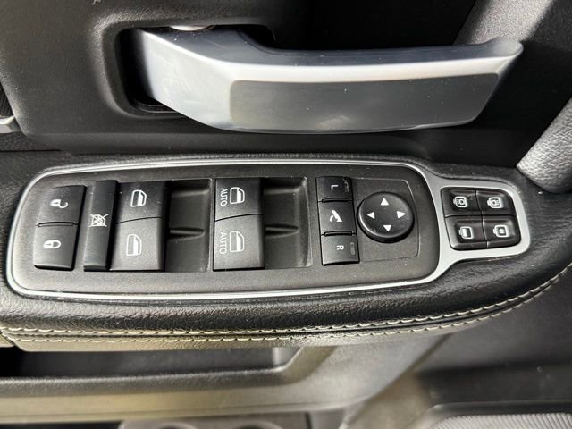 Used 2024 RAM 2500 Big Horn w/ Sport Appearance Package image 22