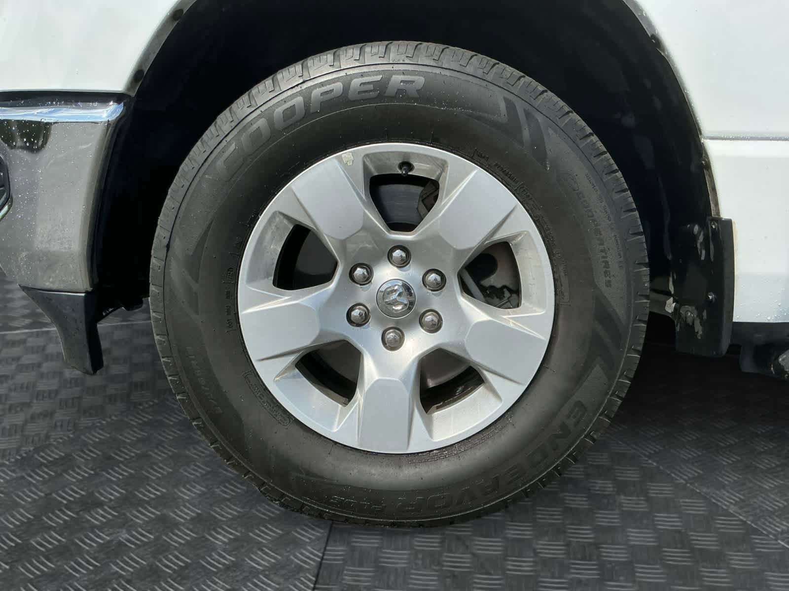 Used 2021 RAM 1500 Big Horn image 15