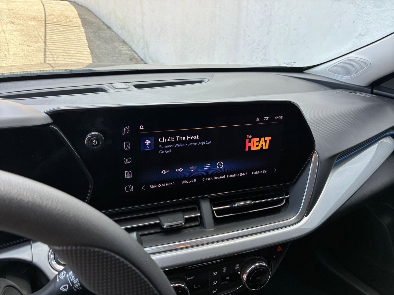 Used 2025 Chevrolet Trax LT image 20