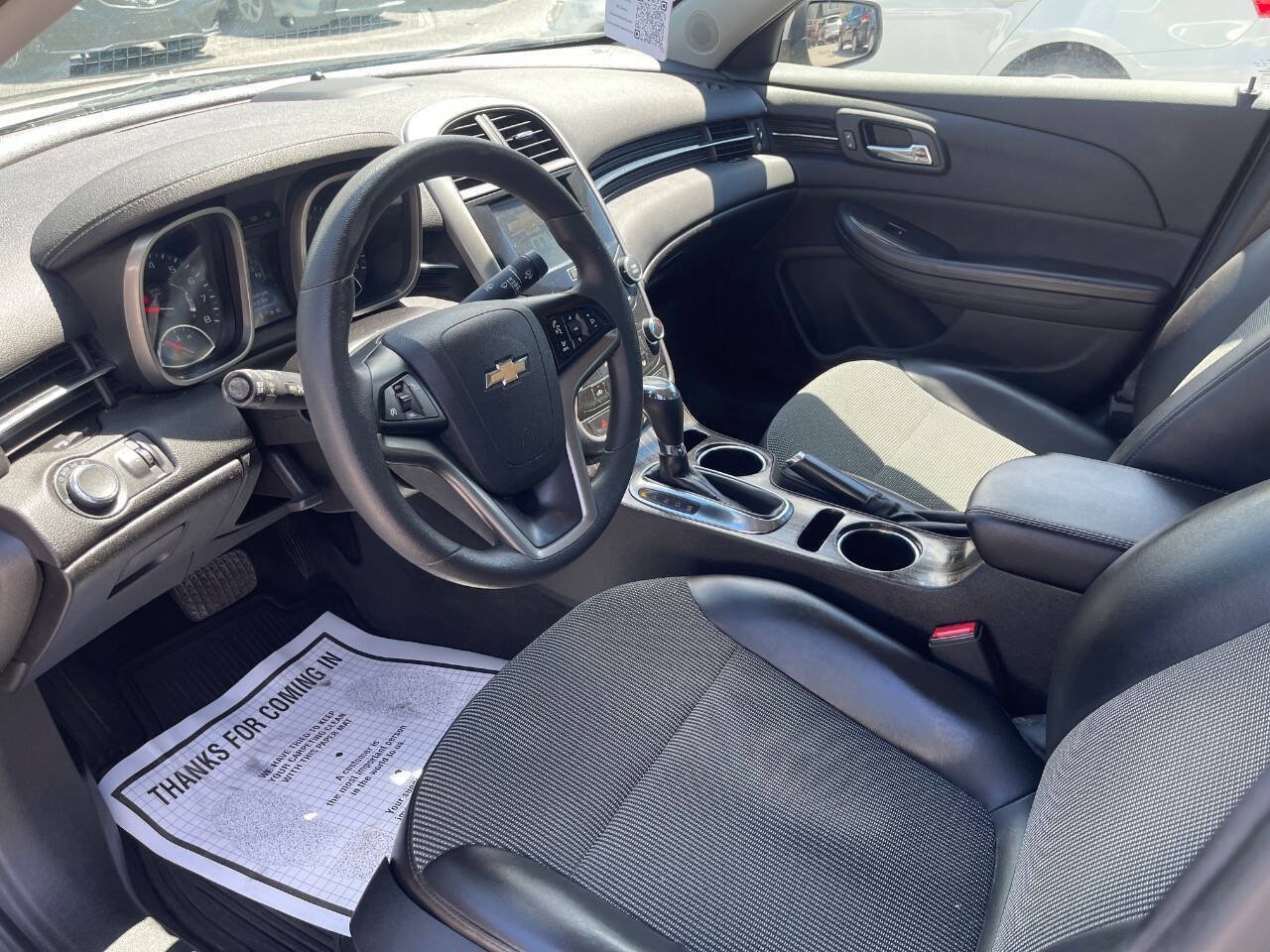 Used 2015 Chevrolet Malibu LT w/ Power Convenience Package FWD image 11