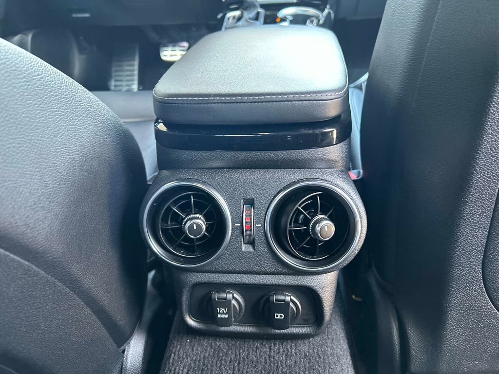 Used 2023 Kia Stinger GT-Line RWD image 15