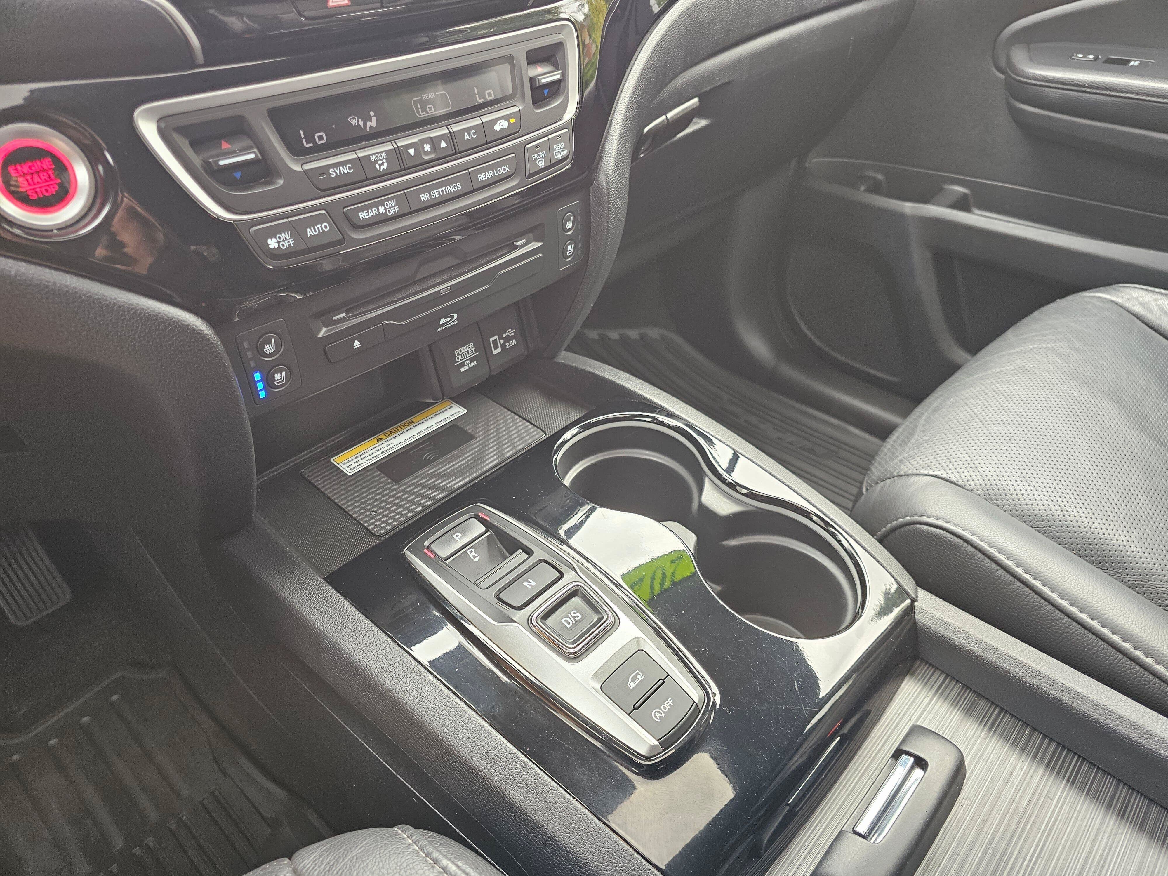 Used 2020 Honda Pilot Elite image 31