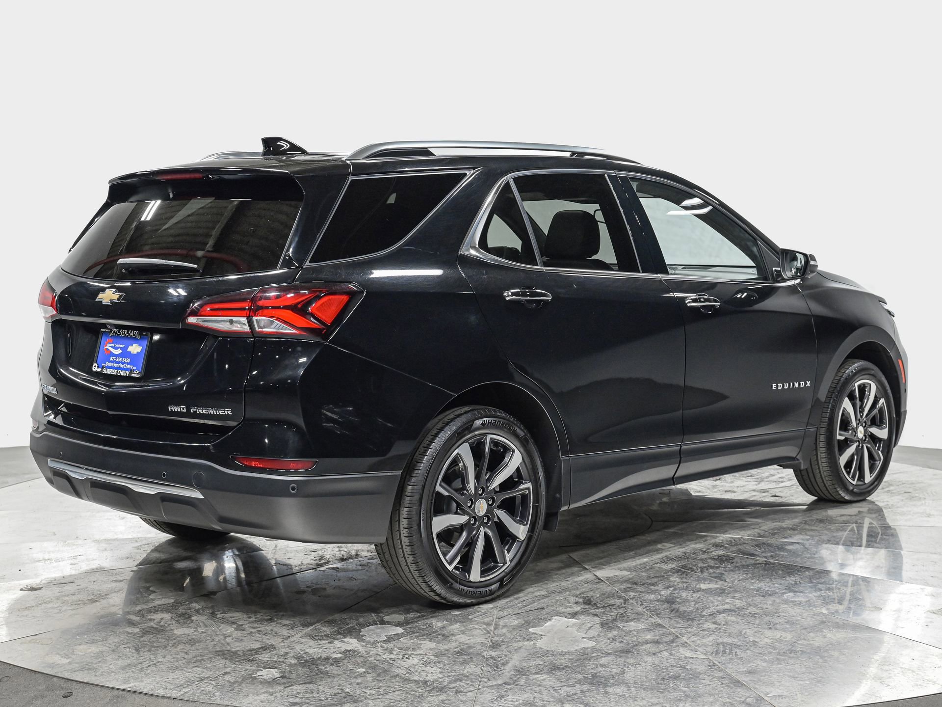 Used 2023 Chevrolet Equinox Premier image 7