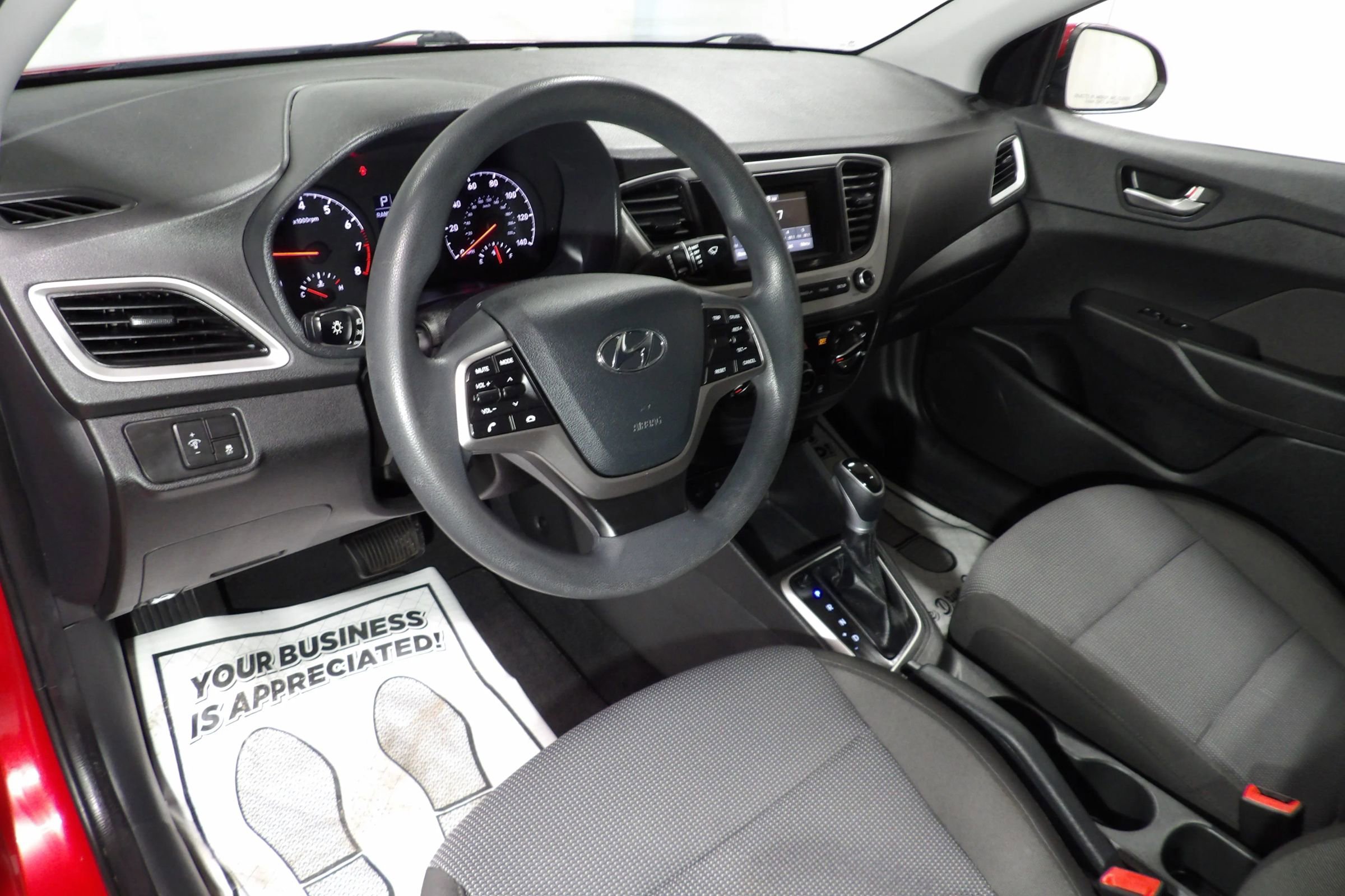 Used 2021 Hyundai Accent SE image 10