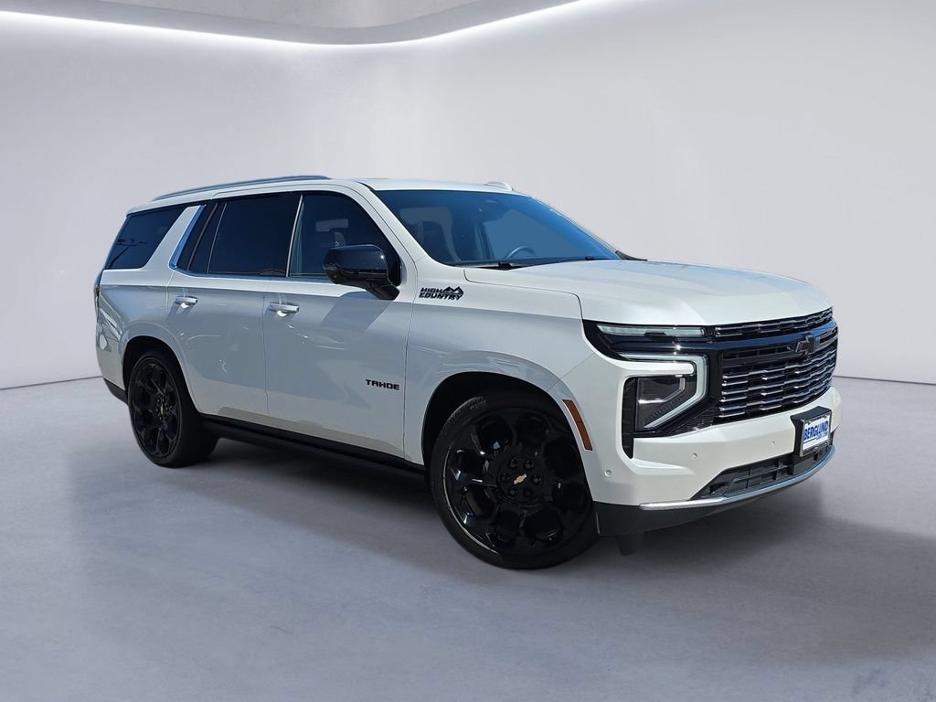 Used 2025 Chevrolet Tahoe High Country AWD/4WD image 2