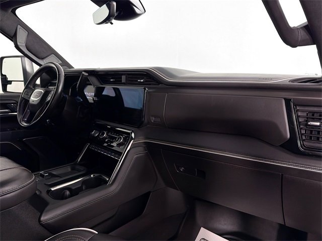 Used 2024 GMC Sierra 2500 AT4X image 28