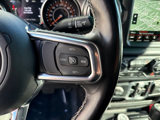 Used 2022 Jeep Wrangler Unlimited Sahara w/ Cold Weather Group AWD/4WD image 17