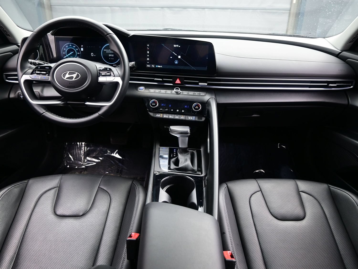 Used 2025 Hyundai Elantra Limited FWD image 16
