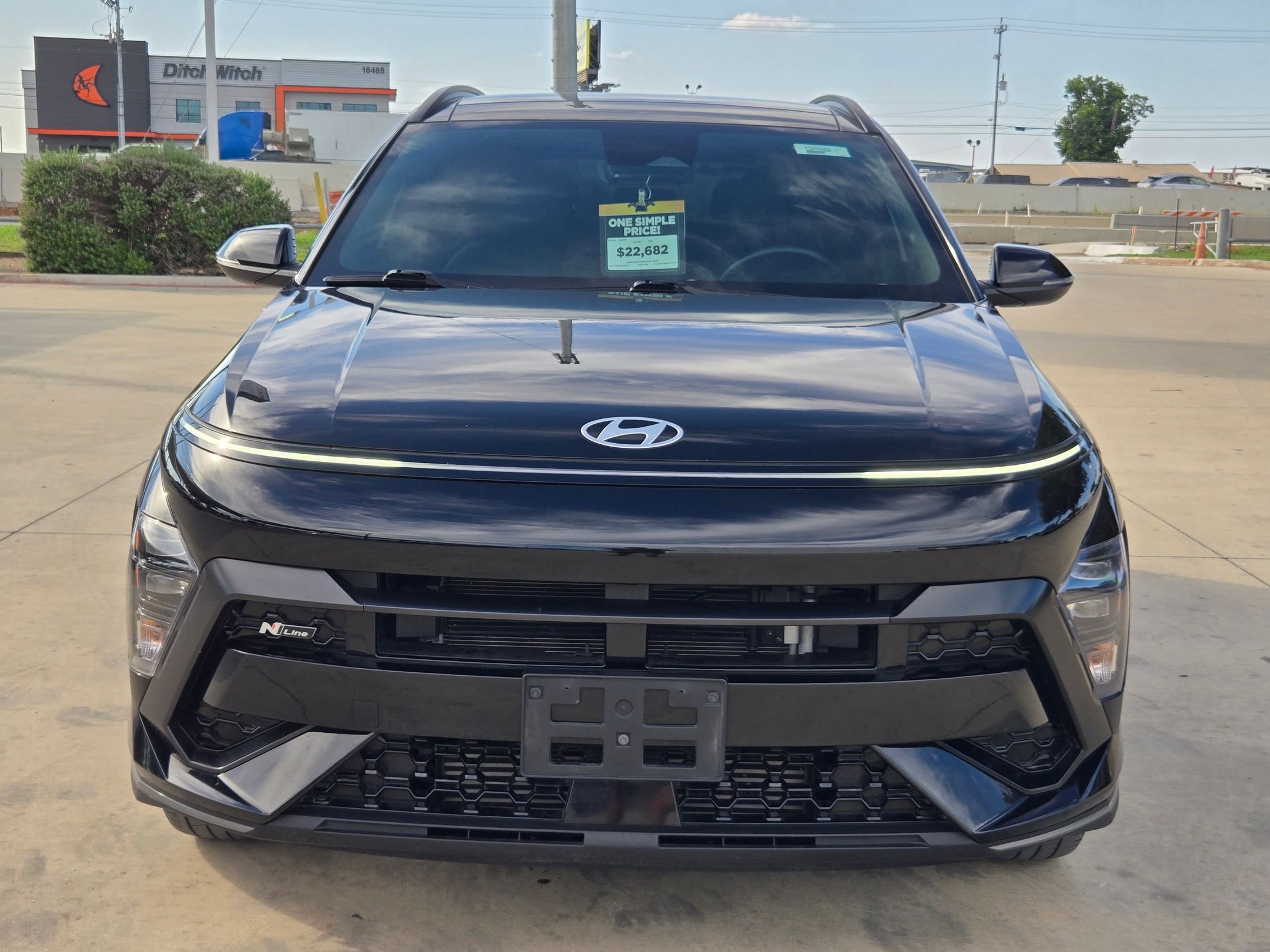 Used 2024 Hyundai Kona N Line AWD/4WD image 2