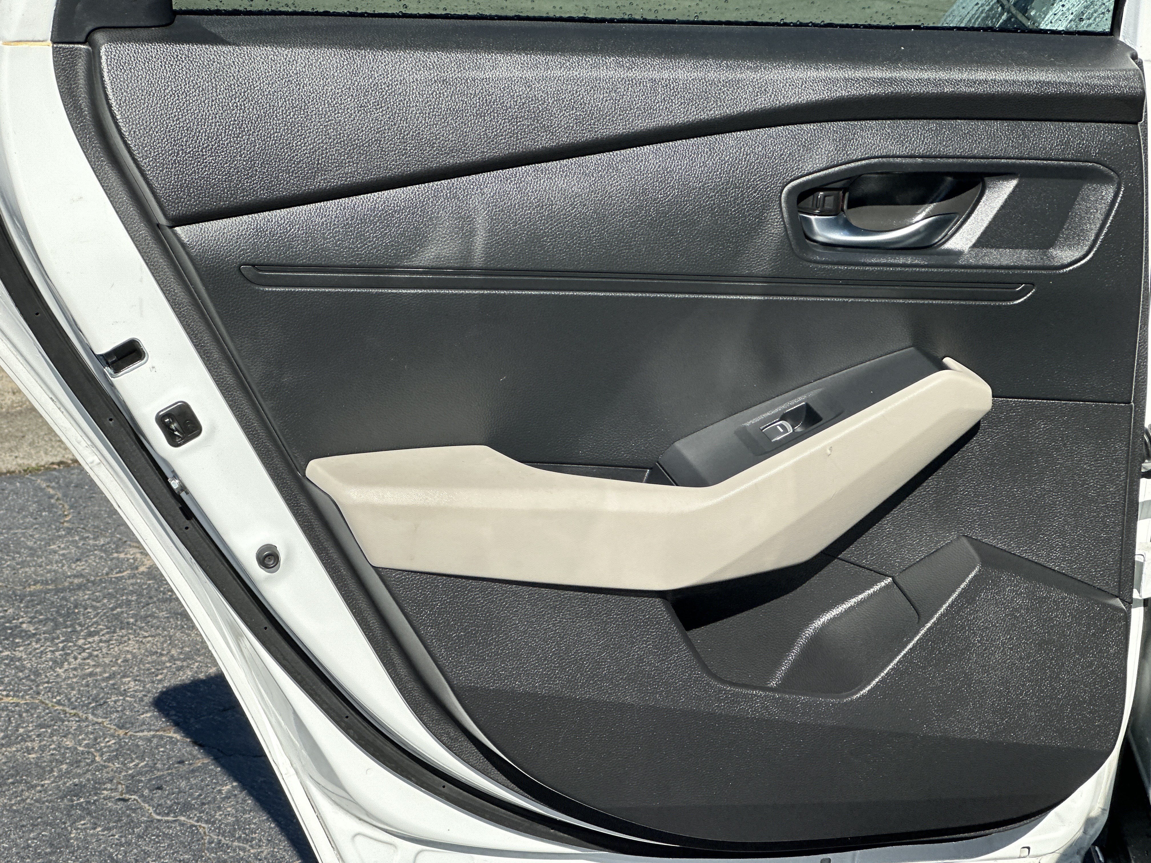 Used 2024 Honda Accord EX image 24