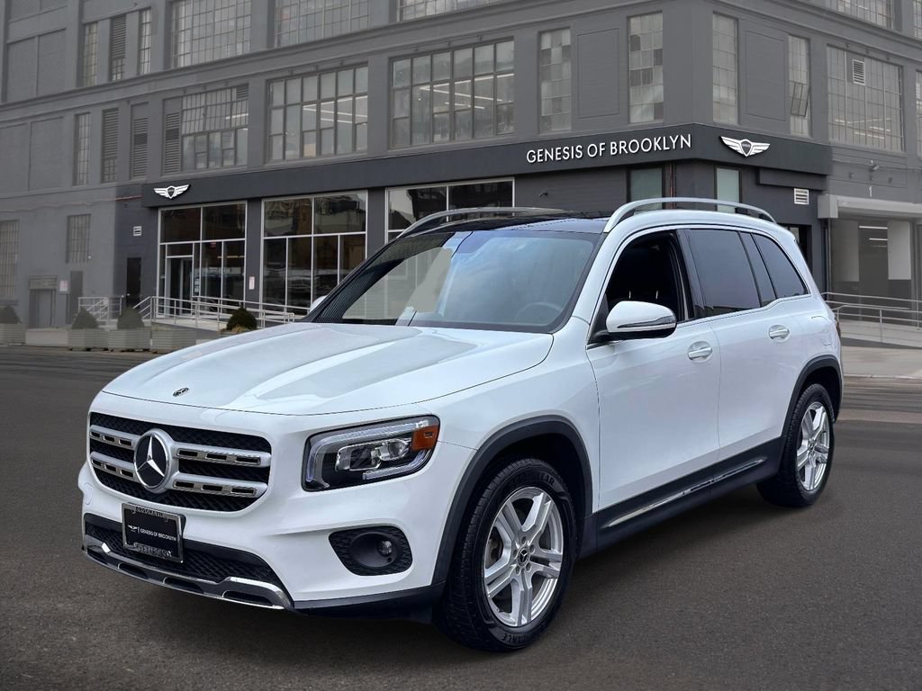 Used 2023 Mercedes-Benz GLB 250 4MATIC image 1