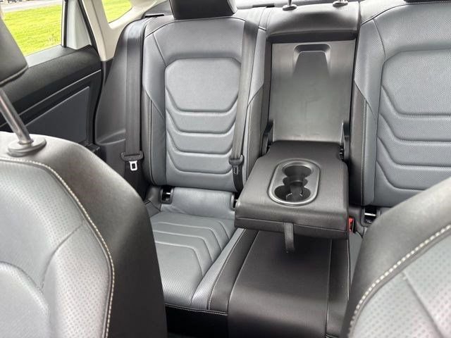 Used 2025 Volkswagen Jetta SEL FWD image 27
