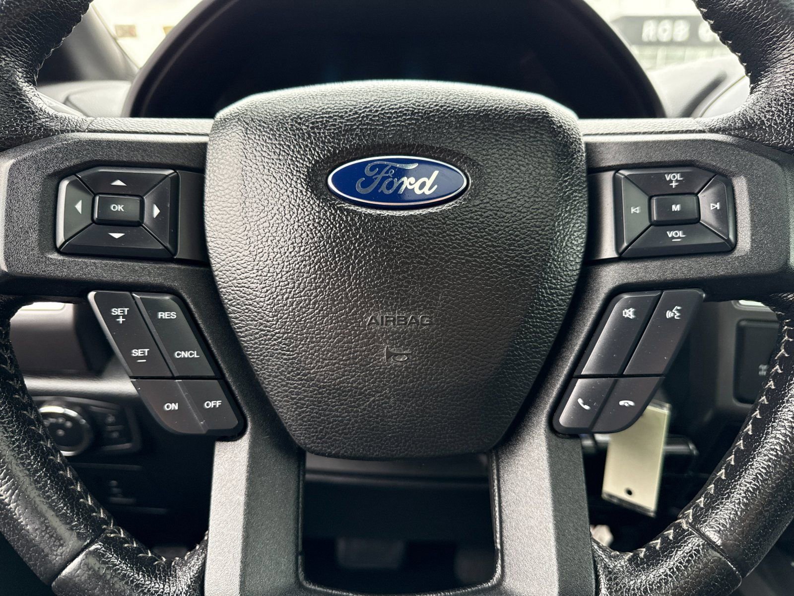 Used 2016 Ford F150 XLT w/ Equipment Group 302A Luxury image 25