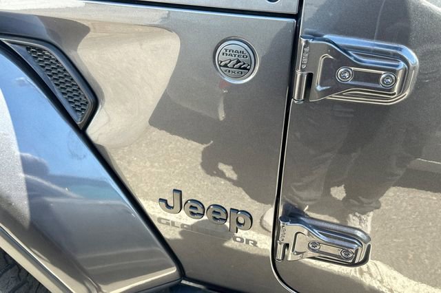 Used 2022 Jeep Gladiator Sport image 14