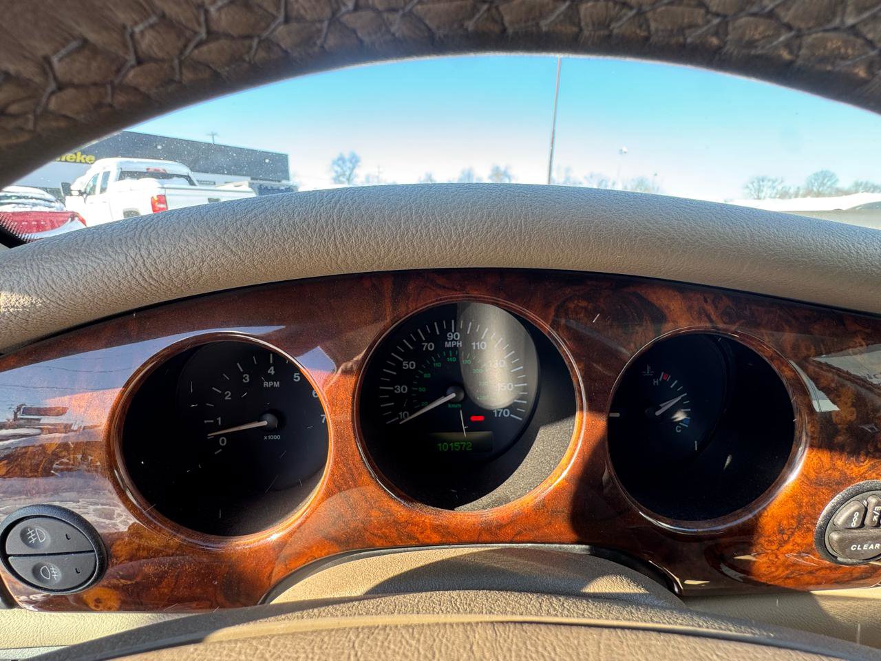 Used 2003 Jaguar XJ8 image 17