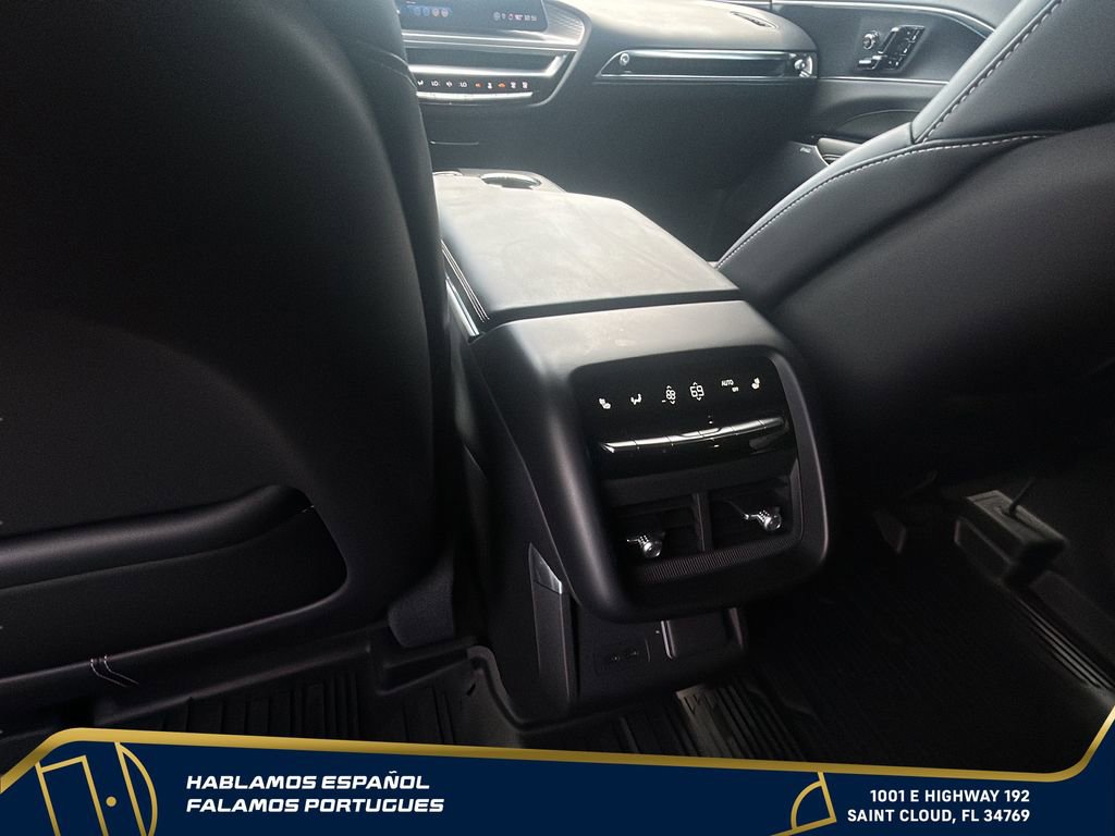 Certified 2025 Cadillac Lyriq Luxury w/ LPO, Floor Liner Package AWD/4WD image 25