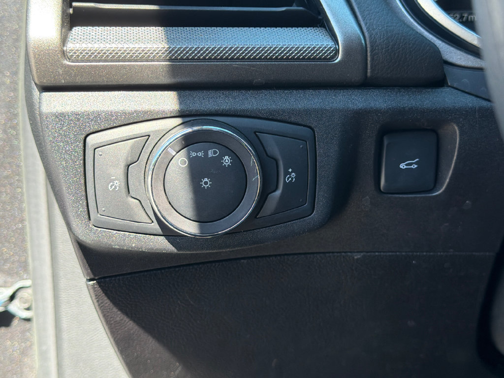 Used 2018 Ford Fusion S FWD image 31