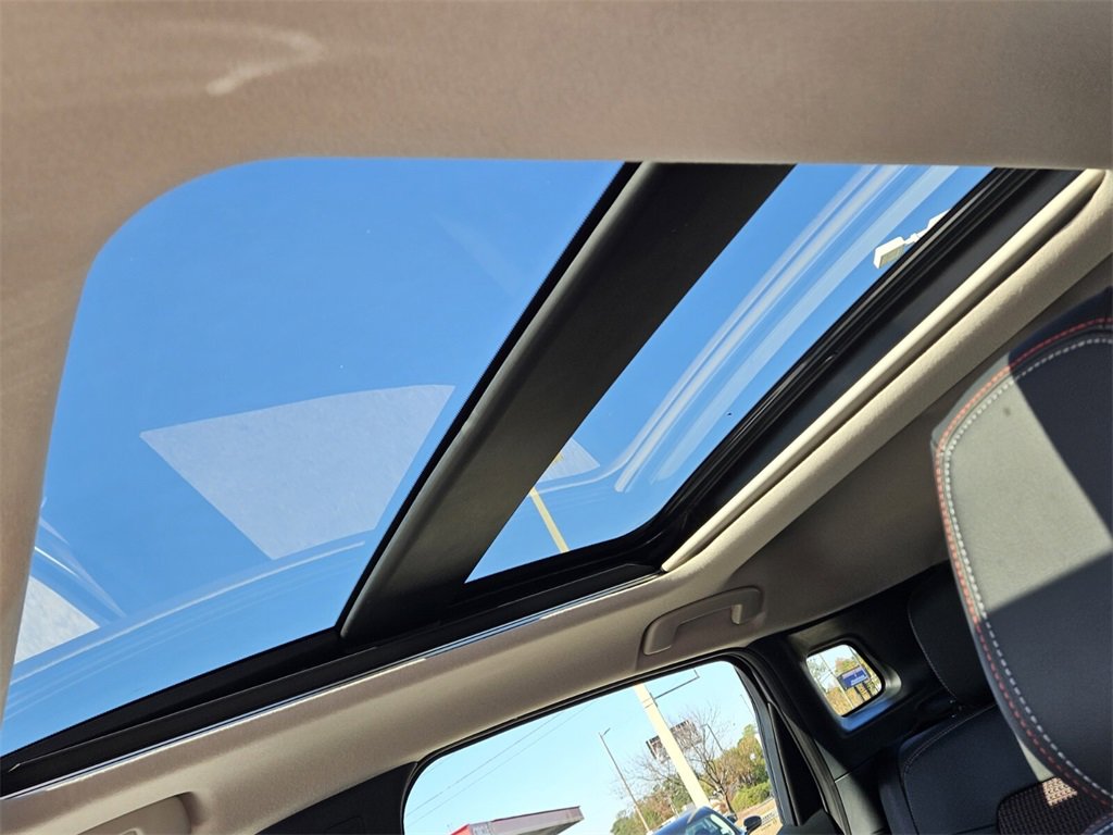 New 2026 Nissan Kicks SR w/ SR Premium Package image 19