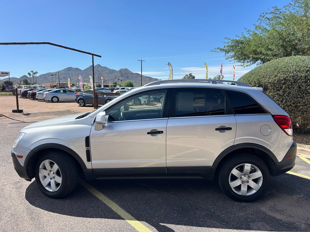 Used 2012 Chevrolet Captiva Sport LS image 2