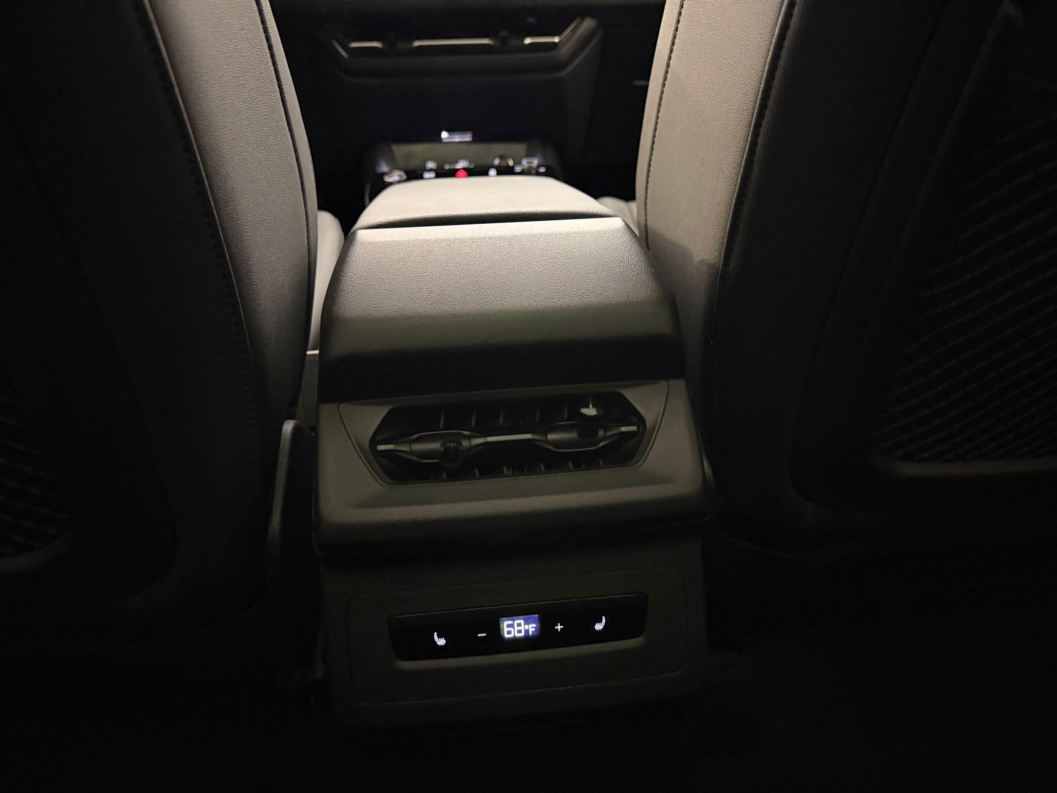 Used 2025 Audi Q6 e-tron Premium w/ Convenience Package RWD image 25