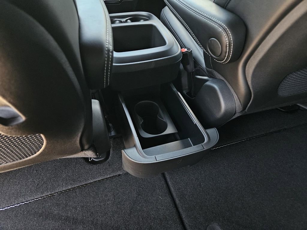 New 2026 Chrysler Voyager LX FWD image 11