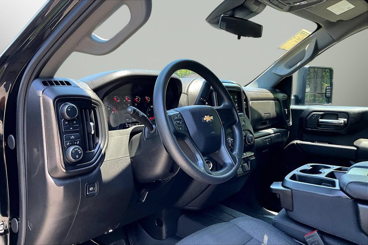 Used 2024 Chevrolet Silverado 2500 Custom w/ Custom Convenience Package AWD/4WD image 17